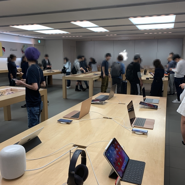 アップルストア店内