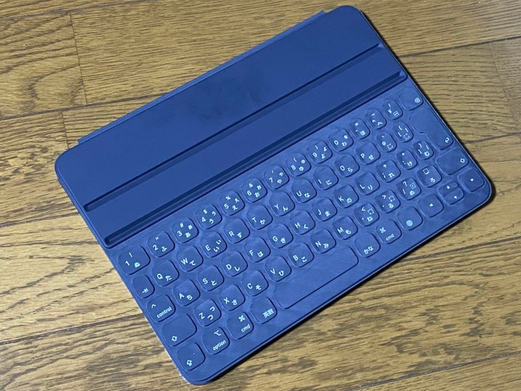 Smart Keybord Folioキーボード側