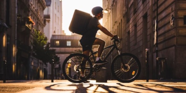 フードデリバリーで過去最高の初回配達ボーナスがもらえる新規登録 