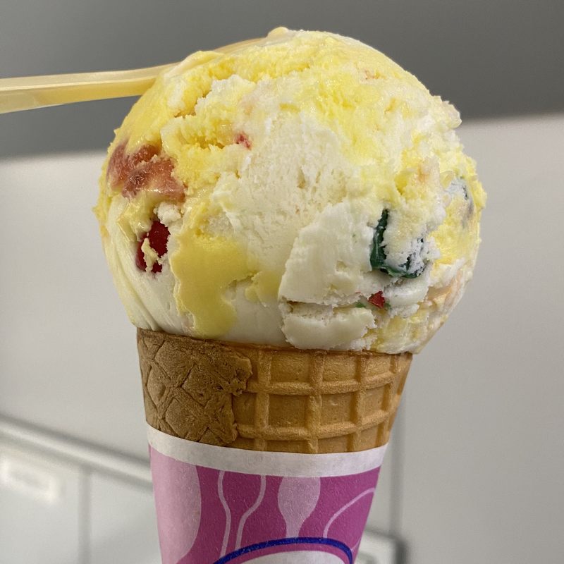 サーティワンアイスクリームで金曜日にできるスーパーフライデーの行列の調査結果を公開