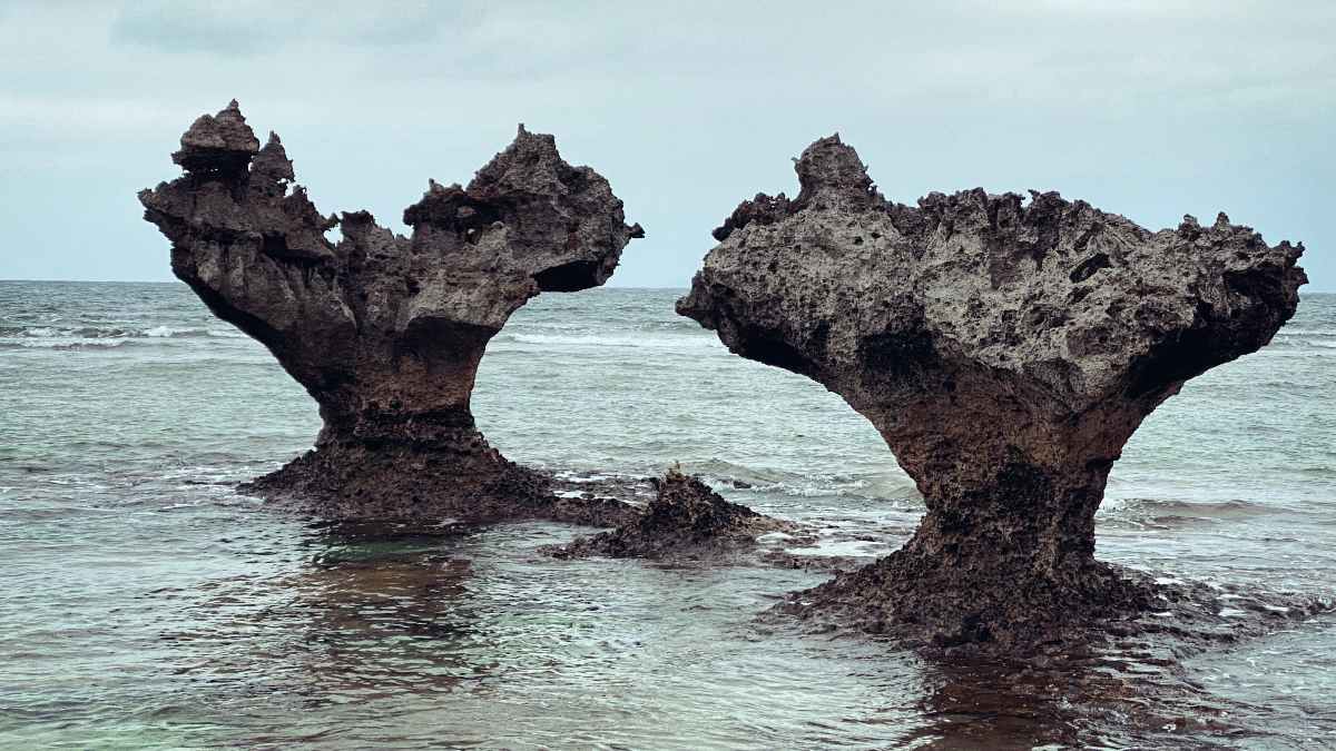 古宇利島ハート石