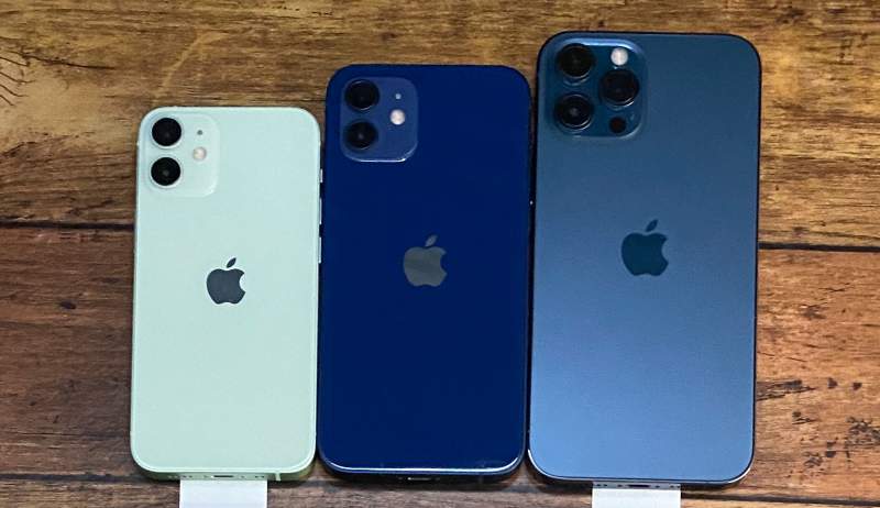 iPhone12とminiとProMaxのサイズ比較