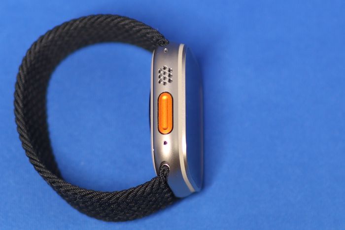 Apple Watch Ultraアクションボタン側
