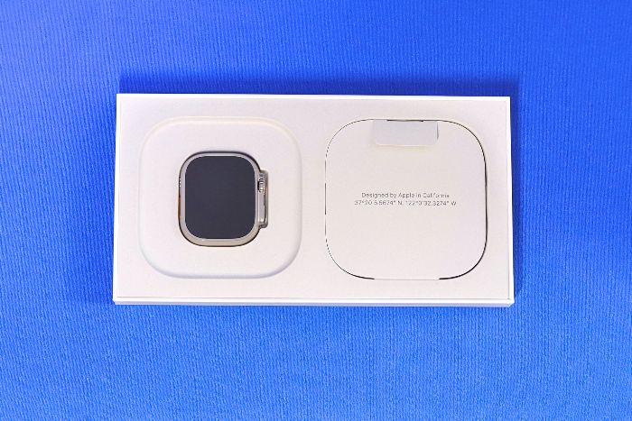 Apple Watch Ultraボックスの中身