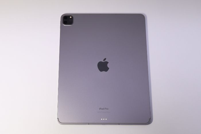 12.9インチiPad Pro(第6世代)本体