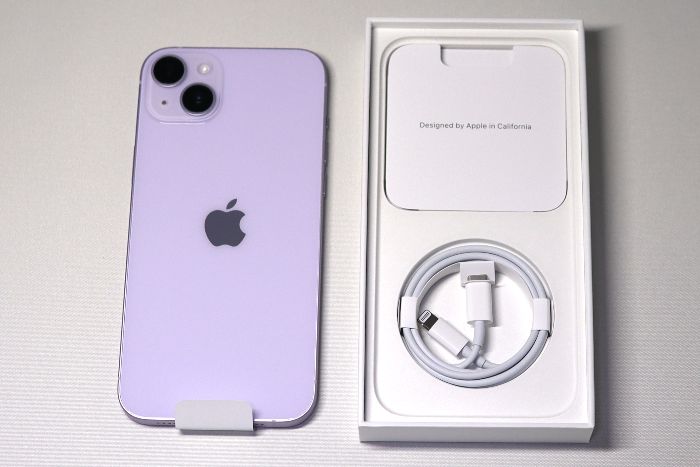 iPhone14 Plusの箱の中身