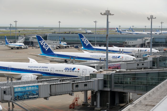 羽田空港ANA飛行機