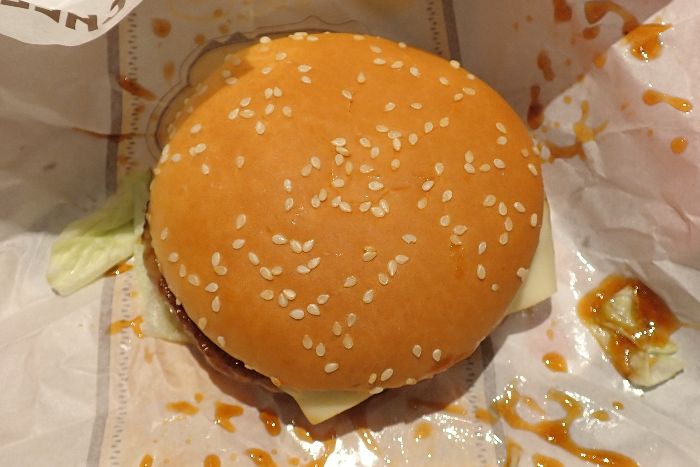 北海道4種のチーズてりやきを上から撮影