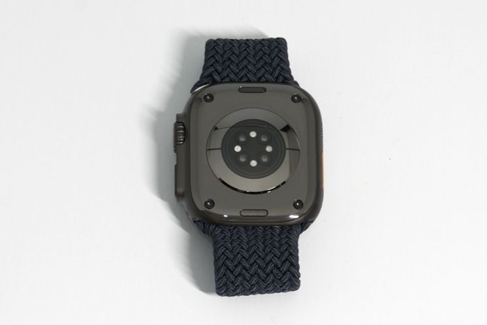 Apple Watch Ultra3の裏側