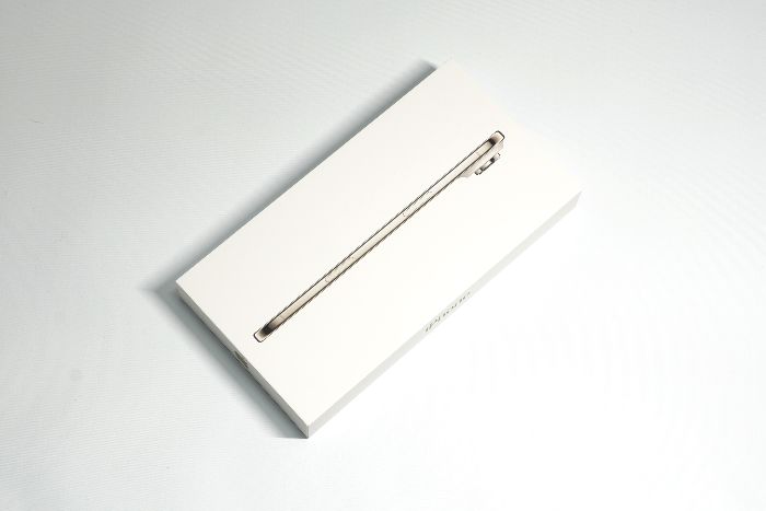 iPhone Airのパッケージ