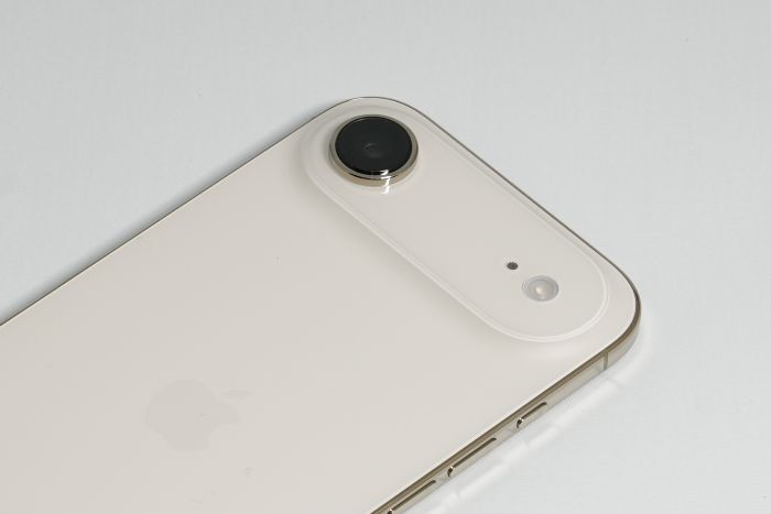 iPhone Airカメラバー