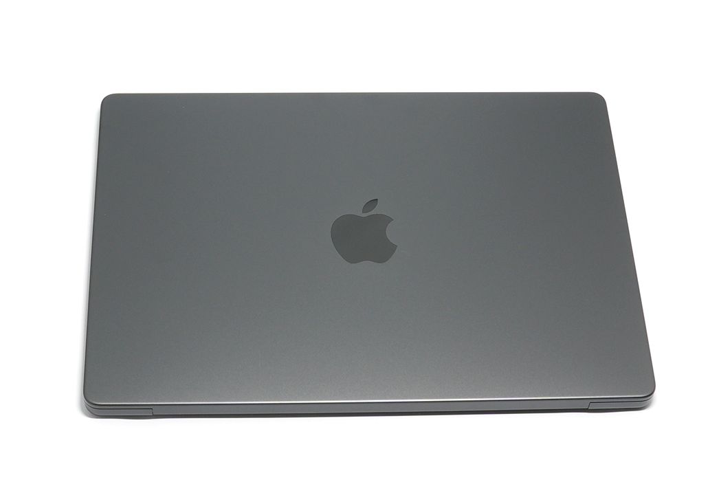 MacBookProM5 14インチの本体