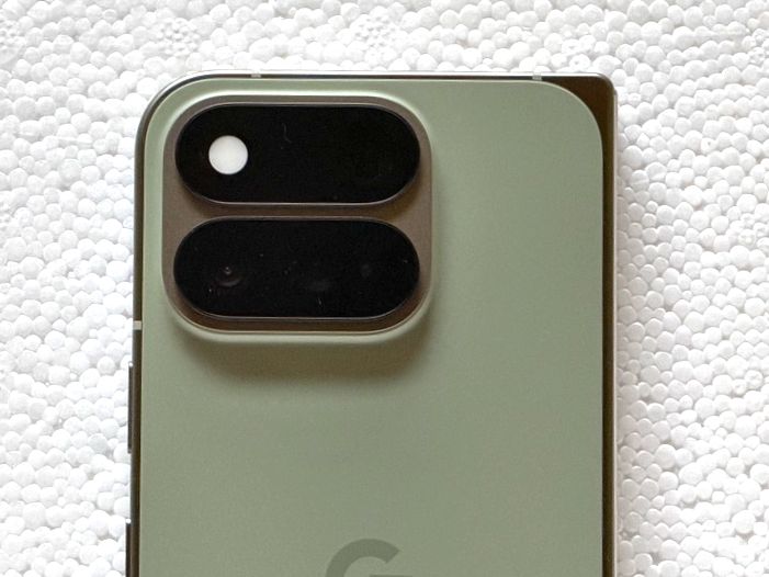 Google Pixel 11 Pro Foldトリプルカメラ