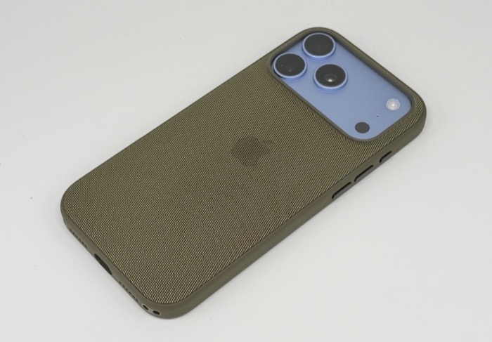 iPhone18 Pro Maxにテックウーブンケースを装着